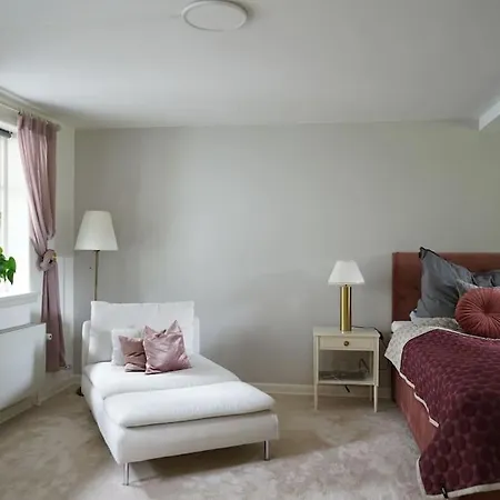 Luxurious Country House With Unique Atmosphere * פרדריקה