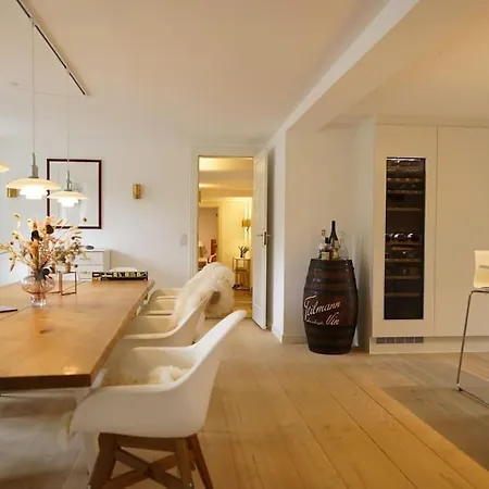 וילה Luxurious Country House With Unique Atmosphere