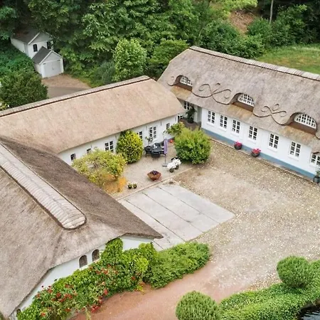 וילה Luxurious Country House With Unique Atmosphere פרדריקה
